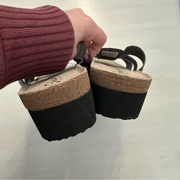 Skechers Memory Foam Women’s Pewter Slip On Textile/Leather Sandals Sz 10 GUC - Picture 8 of 11